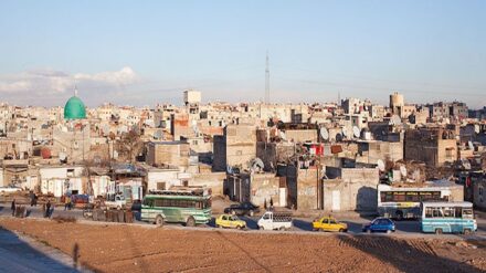Syrische Oppositionstruppen versuchen, in palästinensischen Flüchtlingslagern Kämpfer zu rekrutieren. Im Bild: Das Lager Dscharamana außerhalb von Damaskus.