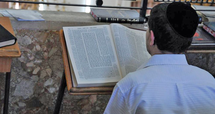 Talmudstudium in Bnei Brak: Nach siebeneinhalb Jahren haben ultraorthodoxe Juden den Lesezyklus beendet.