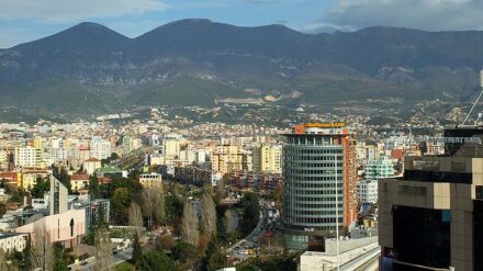 Albaniens Hauptstadt Tirana: hier gibt es nun eine israelische Botschaft.
