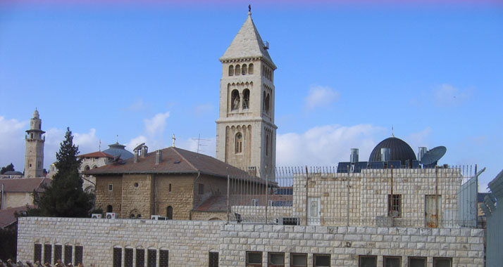 Zwei ultraorthodoxe israelische Abgeordnete wenden sich gegen die Diskriminierung von Kirchen.