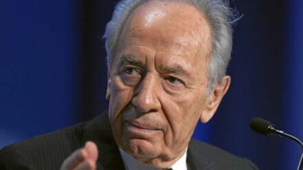 Staatspräsident Peres hat den Angriff jüdischer Jugendlicher auf drei Araber scharf verurteilt. (Archivbild)