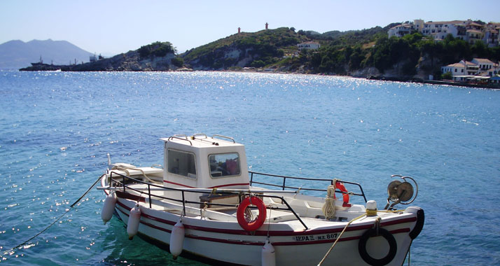 Die griechische Insel Samos war offenbar das Ziel eines Flüchtlingsschiffes, das vor der türkischen Küste gesunken ist.