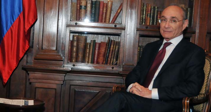 Der israelische Energieminister Usi Landau warnt in einem Interview mit "Der Welt" vor einem Wettrüsten in Nahost.