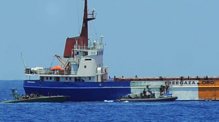 Die israelische Razzia auf der "Mavi Marmara" hat Folgen – nun klagen die Angehörigen.