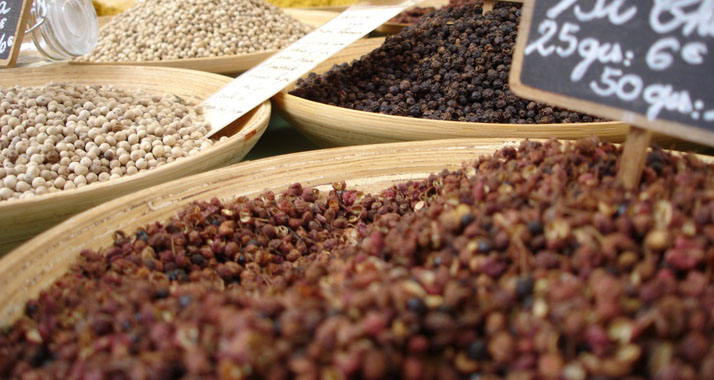 Israel lockert die Warenausfuhr von Gaza weiter: Jetzt dürfen Bauern wieder Gewürze nach Europa liefern.