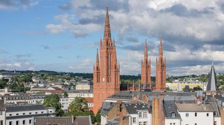 Ab 11. November wird in Wiesbaden die israelische Ausstellung "Ihr Glücklichen Augen" von Rudi Weissenstein gezeigt.