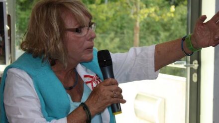 Sara Atzmon hat den Holocaust überlebt.