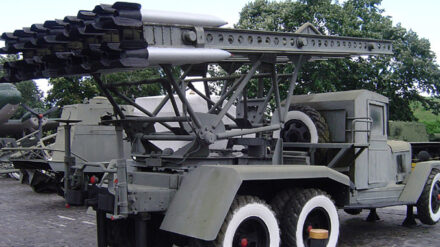 Raketen des Typs Katjuscha, die auf Israel gerichtet waren, wurden von libanesischen Militär-Experten demontiert.