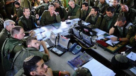 Vor der Waffenruhe: Vertreter der israelischen Verteidigungsstreitkräfte beraten über das Vorgehen im Gazastreifen.