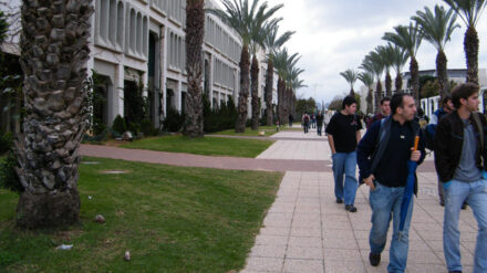Israelische Studenten wollen Wahlstationen an den Universitäten. (Im Bild: Campus der Universität Tel Aviv)