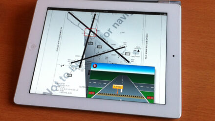 Flugrouten, technische Daten und Handbücher für ihren jeweiligen Flugzeugtyp haben Piloten der EL AL bald digital vorliegen.