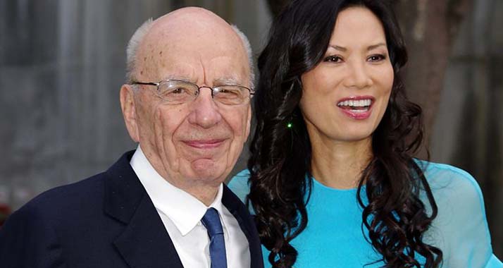 Medienmogul Murdoch hält den umstrittenen Cartoon für "grotesk und beleidigend". Im Bild: Rupert Murdoch mit seiner Ehefrau Wendi.