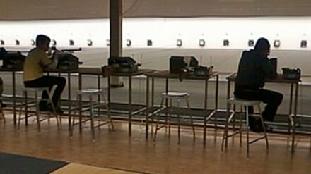 Mit dem Luftgewehr war der israelische Sportler Sergey Richter bei der EM in Odense erfolgreich.