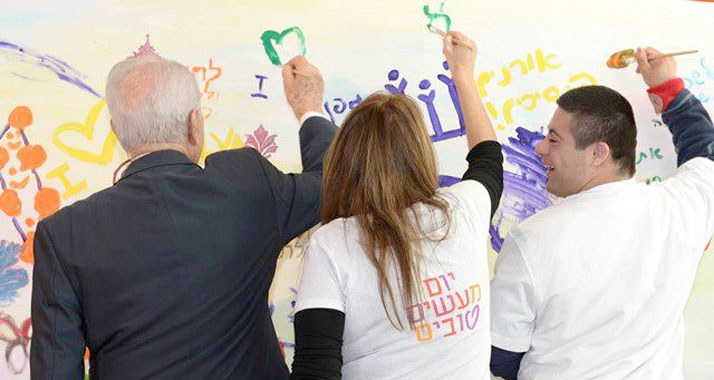 Peres zeigt sich engagiert
