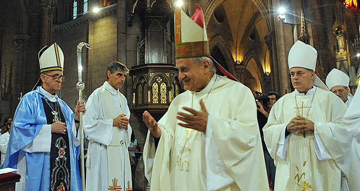 Netanjahu und die israelischen Oberrabbiner hoffen auf gute Beziehungen zum neuen Papst (l., bei einer Messe 2008).