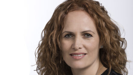 Die israelische Abgeordnete Jifat Kariv setzt sich für Holocaust-Überlebende ein.