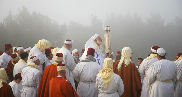 Am Passahfest besteigen die Samaritaner den Berg Garetzim (Archivbild).