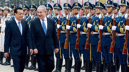 Israels Premierminister Netanjahu mit dem chinesischen Regierungschef Li am Mittwoch in Peking