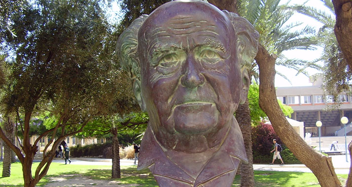 Bei Netanjahu in guter Erinnerung: David Ben-Gurion (hier die Statue vor der Ben-Gurion-Universität)