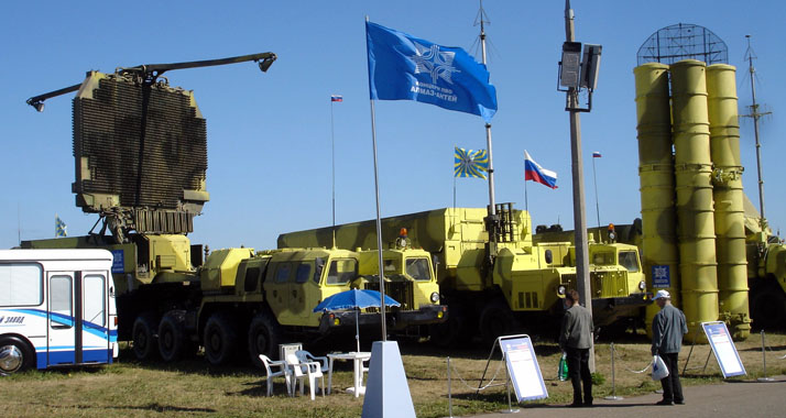 Russland hat die Lieferung von S-300-Luftabwehrraketen an Syrien am Freitag bestätigt.