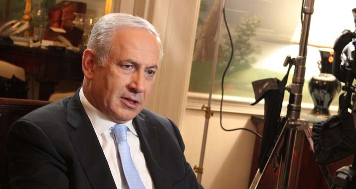 In seinen Büro in Jerusalem sprach Netanjahu mit Dora Roth über die Situation von Holocaust-Überlebenden.