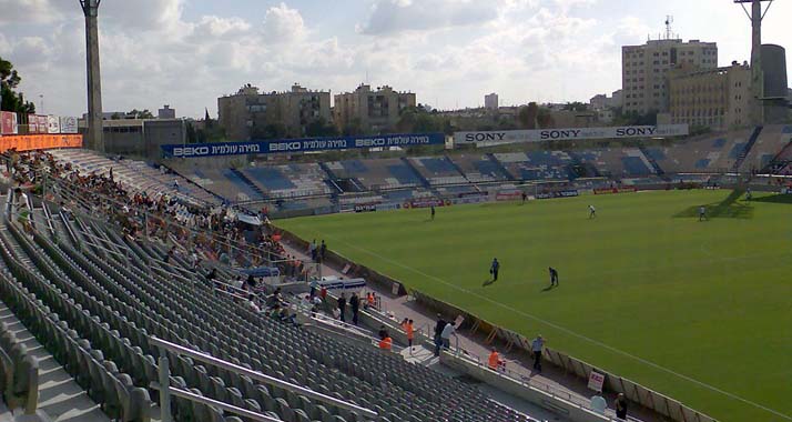 Normalerweise finden hier Fußballspiele statt: Sängerin Barbra Streisand füllte das Stadion mit ihren Fans.