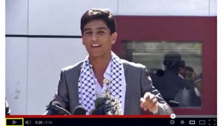 Superstar-Gewinner Mohammed Assaf bei der ersten Pressekonferenz nach seiner Heimkehr in den Gazastreifen.
