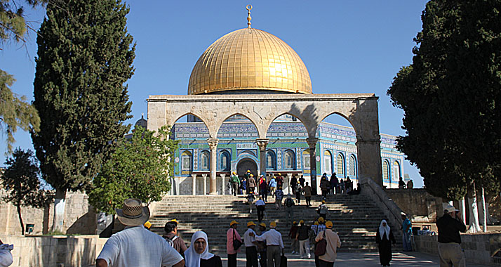 Auf dem Tempelberg haben Palästinenser am Freitag ihre Ansicht zu den Entwicklungen in Ägypten kundgetan. (Archivbild)