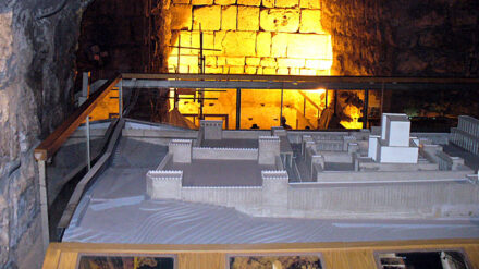 Am Trauertag Tischa Be'Av gedenken Juden an die Zerstörung ihrer beiden Tempel in Jerusalem.