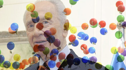 Peres ist am 2. August 90 Jahre alt geworden.