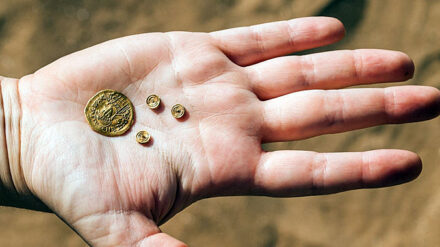 Unter den Funden sind auch etwa 200 Goldmünzen aus byzantinischer Zeit.