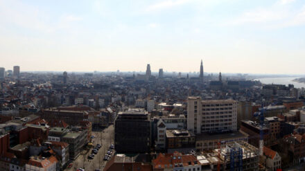 Weil sie einen Tag länger in Antwerpen verweilen, müssen die israelischen Tennisspieler Geld an den belgischen Verband zahlen.