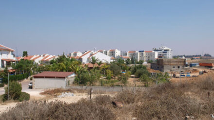 Die palästinensische Rakete schlug nahe der Stadt Sderot ein, ohne Schaden anzurichten.