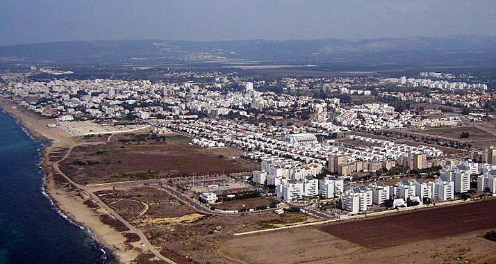 Der Alarm wurde unter anderem in der Küstenstadt Naharija nahe der libanesischen Grenze ausgelöst.