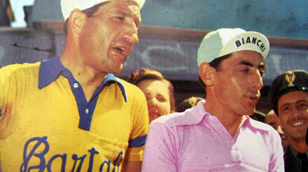 Außerhalb des Wettkampfes vollbrachte er noch größere Taten: Gino Bartali (li.)