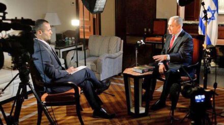 Premierminister Netanjahu hat erstmals einem farsi-sprachigen TV-Sender ein Interview gegeben.