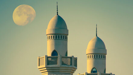 Fünf Mal täglich erschallt von einer Moschee der Ruf zum Gebet (Symbolbild)