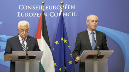 Proklamieren die Zweistaatenlösung: Abbas und der Präsident des Europäischen Rates, Van Rompuy (r.)