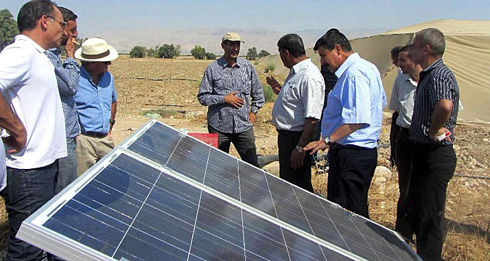 Die Palästinenser wollen mehr erneuerbare Energie verwenden.