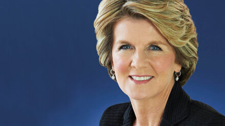 Australiens Außenministerin Julie Bishop hat angekündigt, UN-Resolutionen gegen Israel nur noch anzunehmen, wenn diese "ausgewogen" sind.
