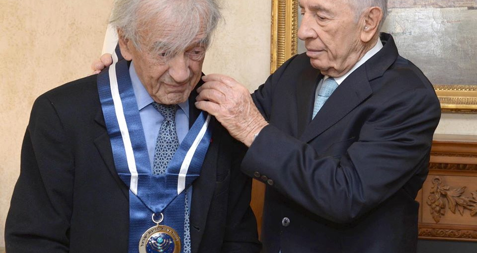 Eli Wiesel ist jetzt Träger der höchsten zivilen Auszeichnung Israels.