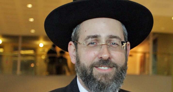 Der aschkenasische Oberrabbiner David Lau – zusammen mit seinem sephardischen Kollegen hat er die Israelis aufgefordert, um Regen zu beten.