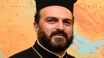 Priester Gabriel Nadaf wirbt unter christlichen Arabern für den Dienst in der Armee und die Anerkennung des Staates Israel.