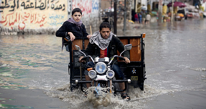 Palästinenser behaupten, Israel sei für die Überflutungen im Gazastreifen verantwortlich.