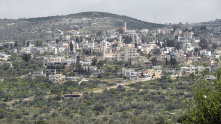 In Kafr Kaddum hat ein Mann nach palästinensischer Darstellung eine tödliche Dosis Tränengas eingeatmet.