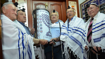 Mit 70 Jahren Verspätung: Schoah-Überlebende bei ihrer Bar Mitzva am 27. Januar in Haifa
