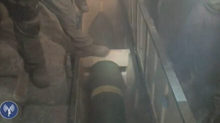 Waffenfund: Die israelische Marine enterte einen Frachter mit Raketenlieferungen.