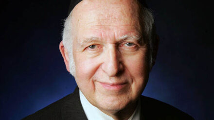 Rabbi Aharon Lichtenstein erhält den Israel-Preis in der Kategorie jüdische Literatur.