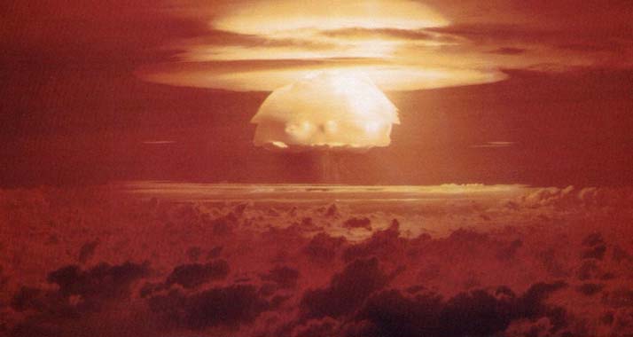 Pilzwolke nach dem Test der Wasserstoffbombe "Bravo" 1954 auf dem Bikini-Atoll.