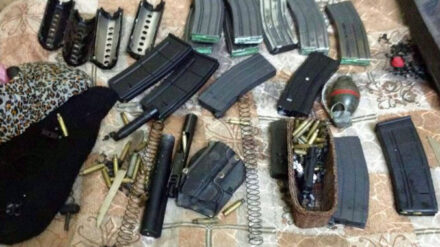 Diese Kampfmittel wurden bei Palästinensern in Nablus gefunden.